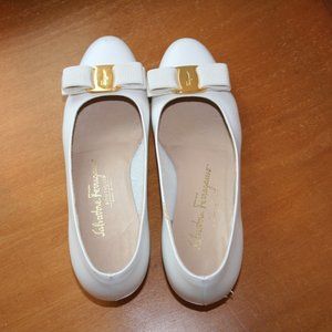 Vintage Ferragamo White Leather Heels Size 6